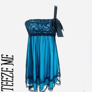 TEEZE ME Teal and black Strapless dress